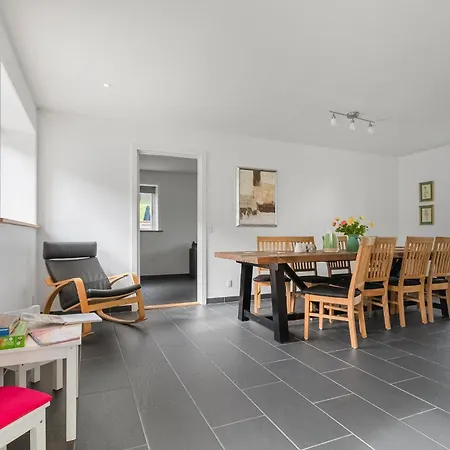 1 Bedroom Amazing In בית נופש אוטרופ