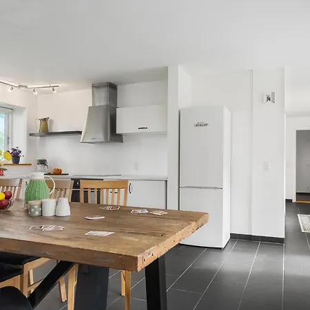 1 Bedroom Amazing In אוטרופ
