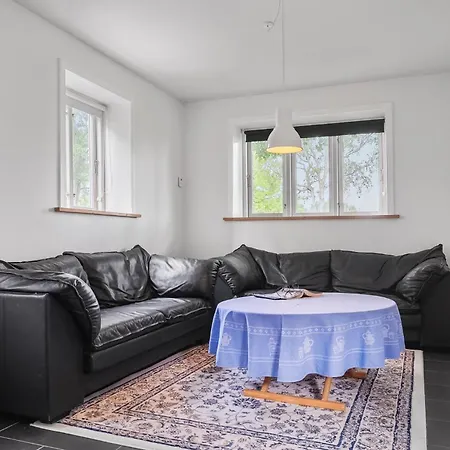 1 Bedroom Amazing In אוטרופ